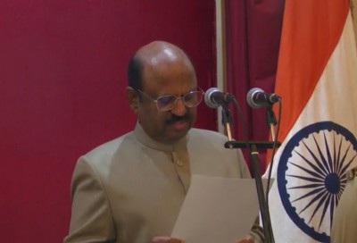 Former bureaucrat CV Ananda Bose takes oath as West Bengal Governor