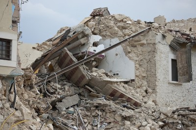 Delhi: One dead 9 injured after ceiling of a building collapses