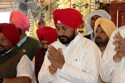 Charanjit Singh Channi offers prayer at gurudwara as Punjab votes today