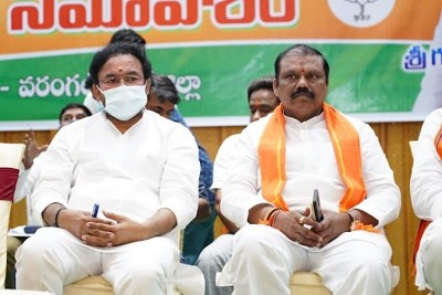 Telangana: BJP moves HC seeking CBI probe into TRS MLAS’ poaching case