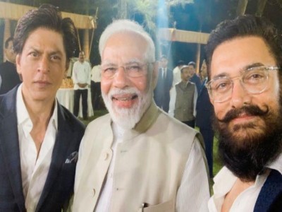 Take a day off and enjoy your birthday, sir: Shah Rukh Khan tells Narendra Modi