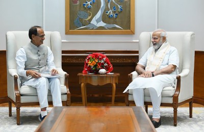 Narendra Modi meets Shivraj Singh Chouhan