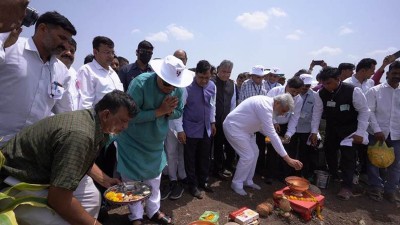 Maharashtra: Nitin Gadkari dedicates to the nation 20 Amrit Sarovars in Akola