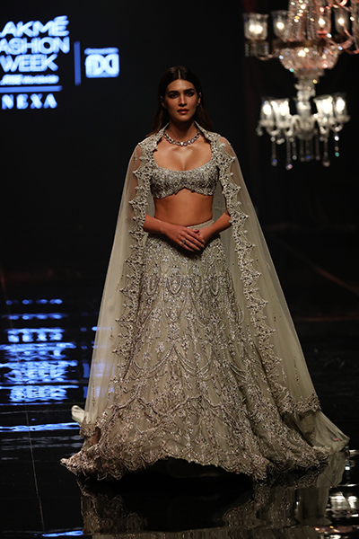 Kriti Sanon walks for designer duo Shantnu-Nikhil at Lakme Fashion Week 2022