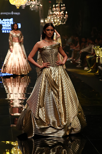 Kriti Sanon walks for designer duo Shantnu-Nikhil at Lakme Fashion Week 2022