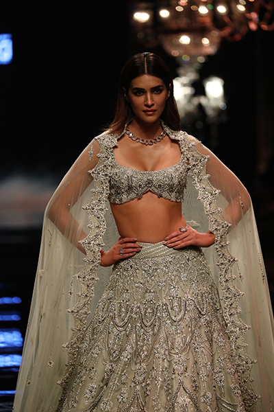 Kriti Sanon walks for designer duo Shantnu-Nikhil at Lakme Fashion Week 2022