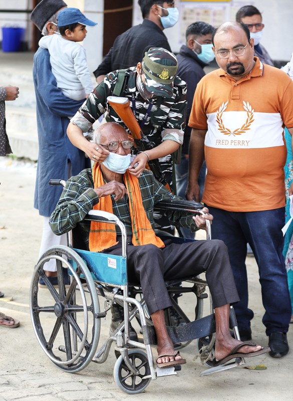 Polling underway in fifth phase of Uttar Pradesh elections