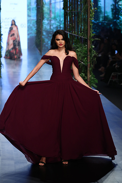 LFW: Gauri-Nainika leave audience amazed with their collection