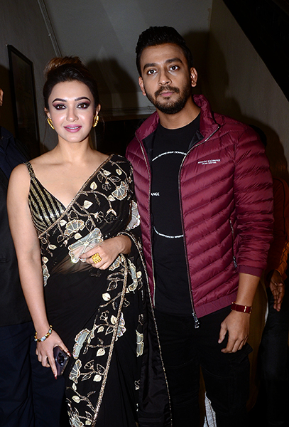 In Images: Dev, Mithun Chakraborty starrer Projapati premiere in Kolkata