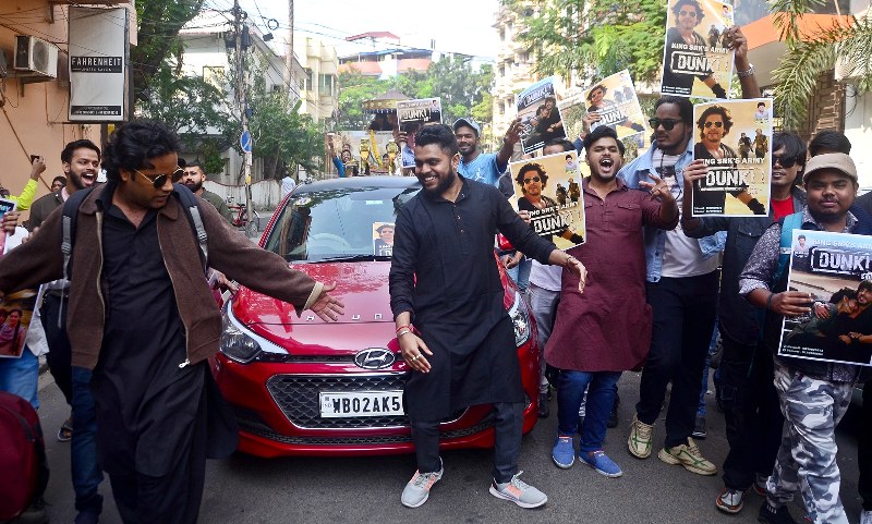 Shah Rukh Khan's fans celebrate 'Dunki' release