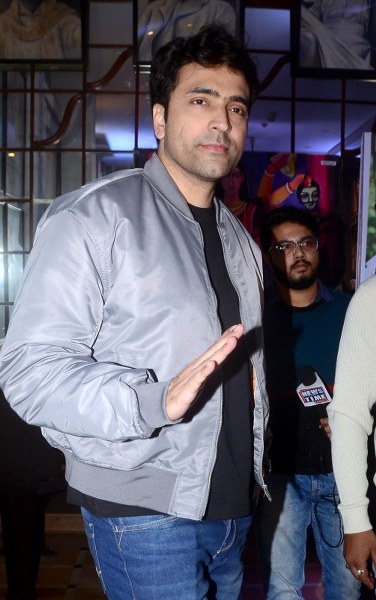 In Images: Premiere of Dev's 'Pradhan' in Kolkata