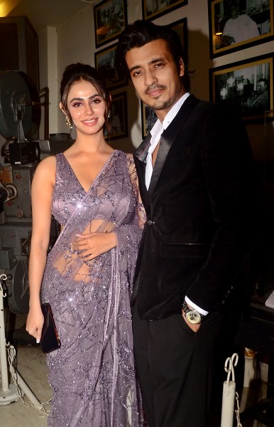 In Images: Premiere of Dev's 'Pradhan' in Kolkata