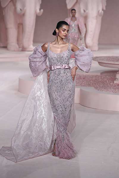 India Couture Week: Kiara Advani walks the ramp for Falguni Shane Peacock