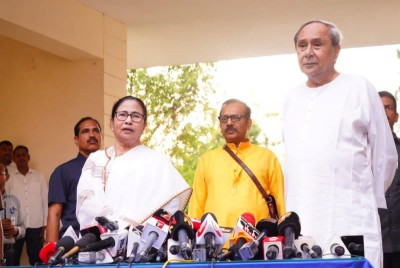 Mamata Banerjee meets Naveen Patnaik in Bhubaneswar, calls for 'upholding spirit of democracy'