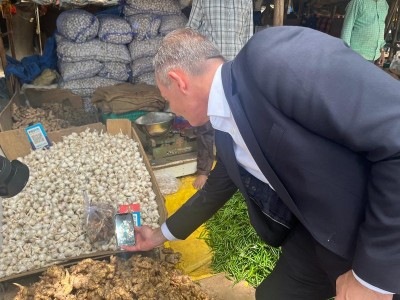 German Minister feels fascinated after making UPI payment in Delhi vegetable shop, embassy shares video