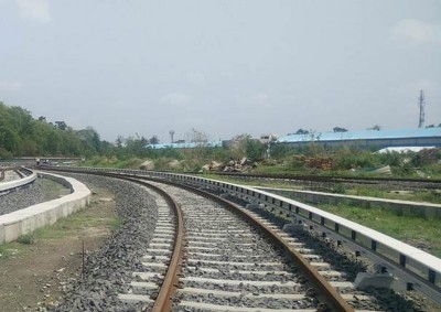 Kolkata Metro Railway plans to replace steel third rail with composite aluminium third rail; move estimated to save Rs 210 cr capital investment