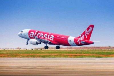 Kolkata bound Air Asia plane makes emergency landing after bird hit