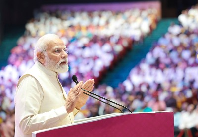 Khadi sector witnessed 3x growth in past nine years, says PM Narendra Modi during National Handloom Day celebration