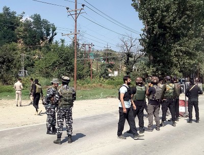 Jammu and Kashmir: Suspected device found on Srinagar-Baramulla highway, defused later