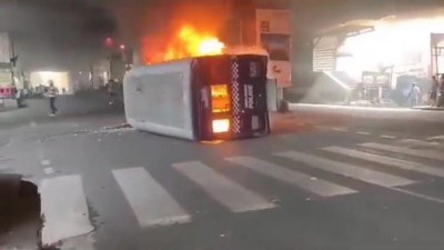 Kolkata: Violence erupts in Behala after student dies in truck mishap, mob torches police vehicle