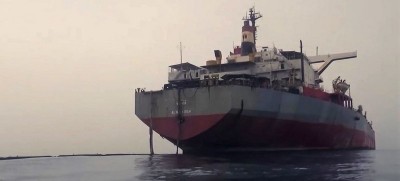 Vessel to remove oil from stricken Yemen tanker could arrive by May