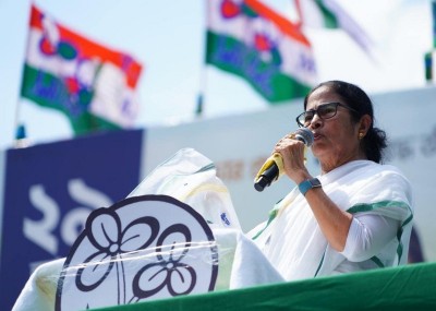 'Slap me if I have done something wrong': Mamata Banerjee urges HC not to cancel appointments