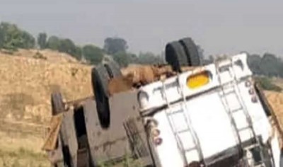 Uttar Pradesh: Five die, several injured as bus overturns in Mirzapur