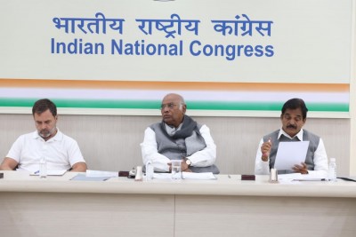 Congress holds review meeting on Rajasthan poll defeat