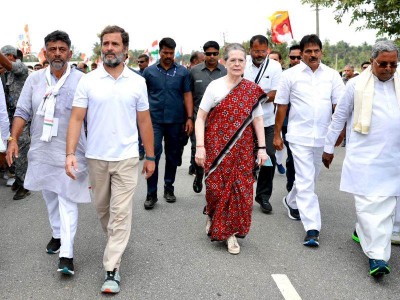 Amid 'Bharat' buzz, Congress leaders gather at Sonia Gandhi's home, INDIA bloc meet to follow