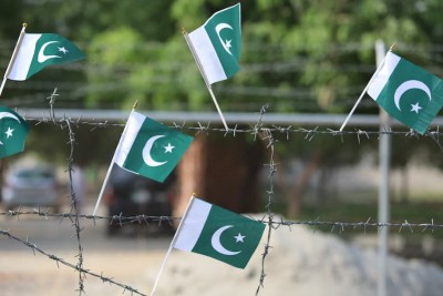 Pakistan: 21 women injured in stampede at Karachi’s KPT Ground during disbursement of BISP funds