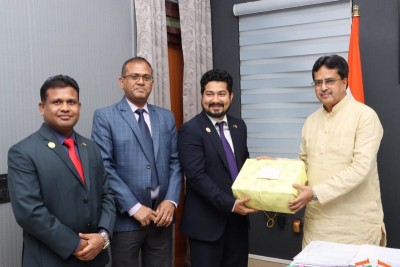 Bangladesh Prime Minister sends 500kg mango gift to Tripura Chief Minister in fruit diplomacy tradition