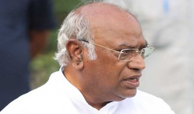 Notice issued to Congress chief Mallikarjun Kharge in defamation suit over comments about Bajrang Dal