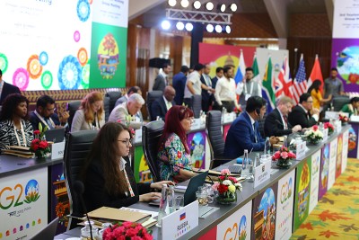 G20: KU translators help foreign delegates by translating speeches