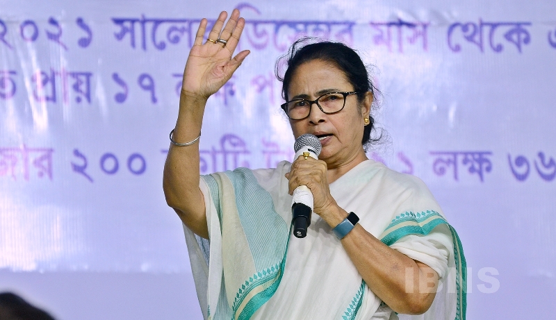 Mamata Banerjee holds dharna against Centre in Kolkata