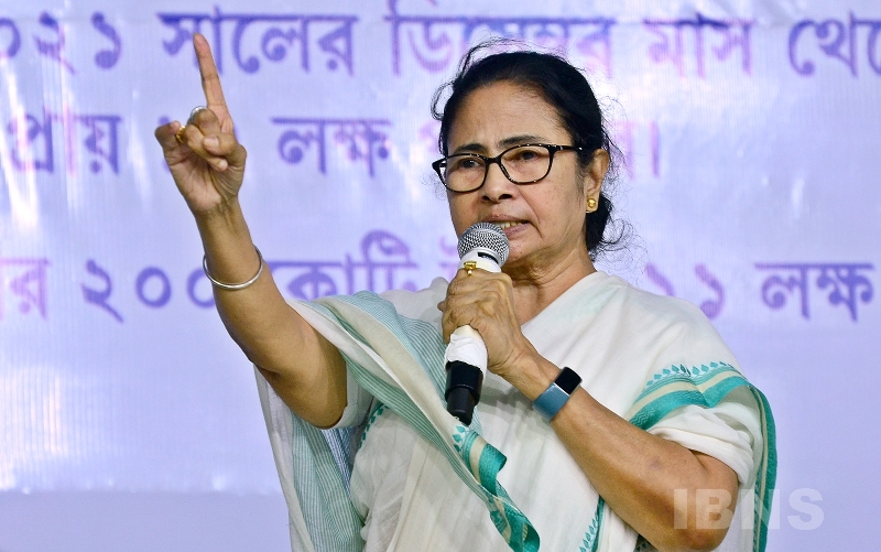 Mamata Banerjee holds dharna against Centre in Kolkata
