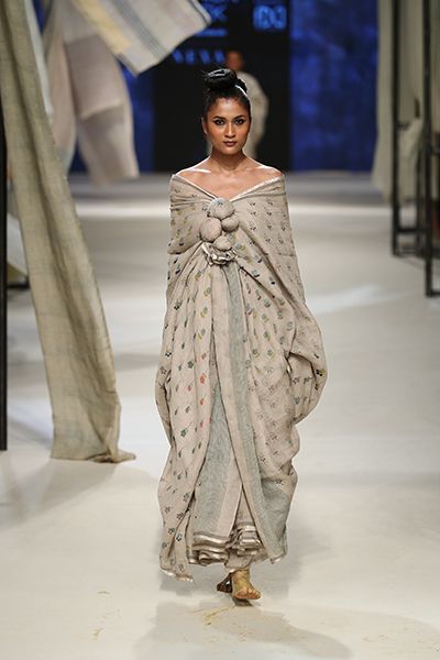 Lakme Fashion Week: Designer Anavila showcases Dabu collection