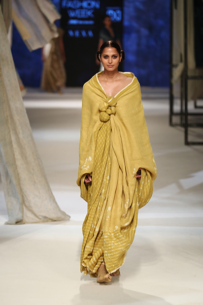 Lakme Fashion Week: Designer Anavila showcases Dabu collection