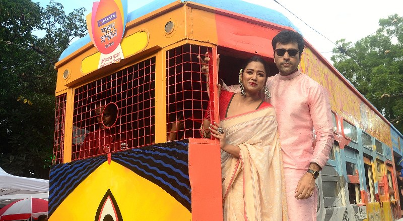 Actors Abir Chatterjee, Sohini Sarkar join Asian Paints’ tribute to Bengal's heritage ahead of Durga Puja