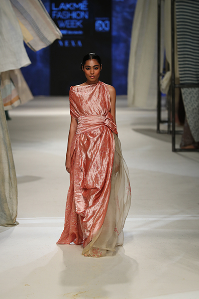 Lakme Fashion Week: Designer Anavila showcases Dabu collection