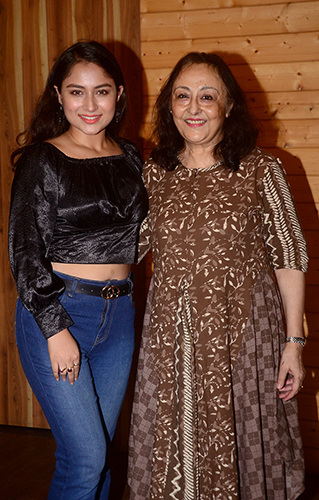 Glimpses from premiere of Bengali film 'Jete Nahi Dibo'