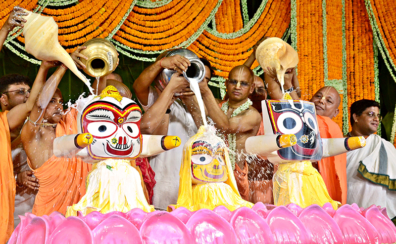 Jagannath snan yatra at ISKCON in Kolkata