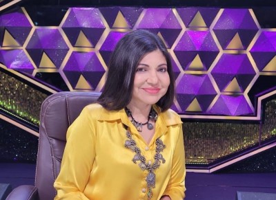 Bollywood's singing sensation Alka Yagnik diagnosed with rare hearing disorder, music fraternity wishes her quick recovery