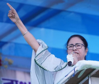 Plea filed in Calcutta HC seeking action against Mamata Banerjee's 'judges purchased' remark