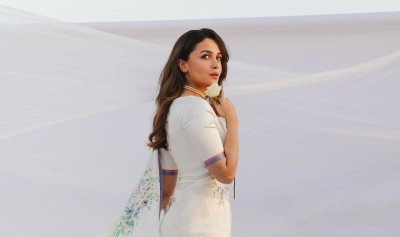 Alia Bhatt exudes her aura in white saree at Raj Kapoor Film Festival