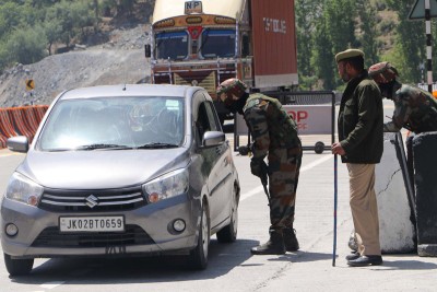 Two Pakistan-based Lashkar-e-Taiba terrorists killed during Pulwama encounter