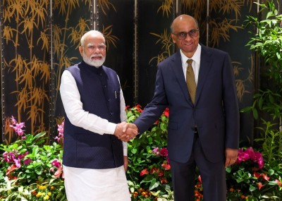 Narendra Modi,  Tharman Shanmugaratnam discuss bilateral ties, global issues