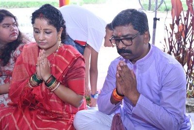 Meet Hemant Soren's wife Kalpana Soren who may become next Jharkhand CM