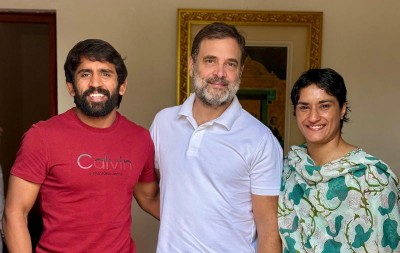 Vinesh Phogat and Bajrang Punia join Congress, set to contest Haryana polls