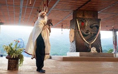 Supreme Court closes cases against Sadhguru's Isha Foundation over 'illegal confinement' of two women