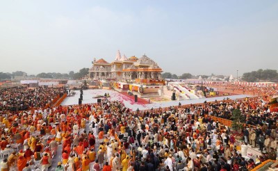 3 lakh devotees visit Ram Temple in Ayodhya on Day 2, Yogi Adityanath holds meeting to review security